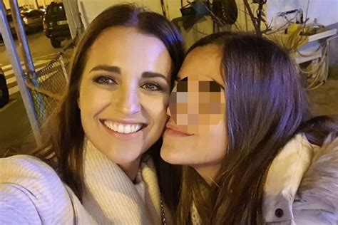 Daniella Bustamante viu en una casa que deixa la seva família sense