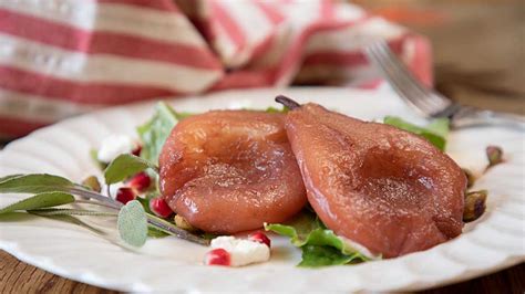 Poached Pear Salad With Goat Cheese Art Of Natural Living