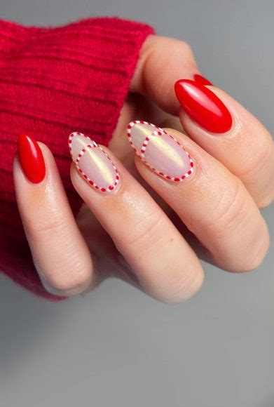 Glam Festive Christmas Nail Art Ideas Candy Cane Delights