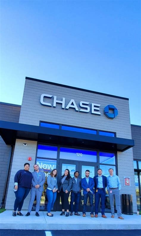 Chase Bank opens first branch in MetroWest