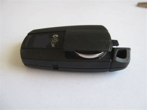 BMW-Key-Fob-Battery-Replacement-Guide-07