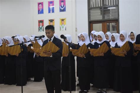 Mahasiswa Fakultas Kedokteran Gigi Universitas Jember Melaksanakan