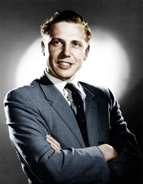 A young Sir David Attenborough : Colorization