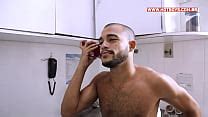 Comendo o cú do gordinho junto do meu amigo XVIDEOS