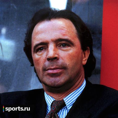 Безусые с усами, усатые без усов: Абаскаль начал великую трансформацию ...