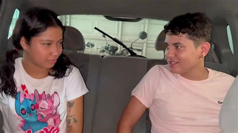 pequeña latina recibe dura follada en el carro de su hermanastro mayor XVIDEOS