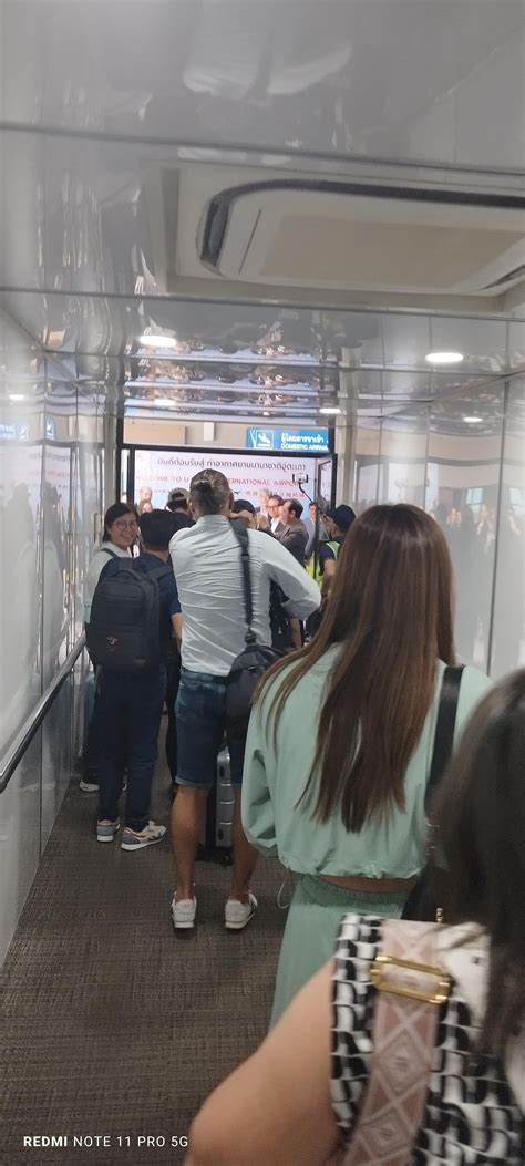 I don't get it what's the hate on Air Asia : r/malaysia