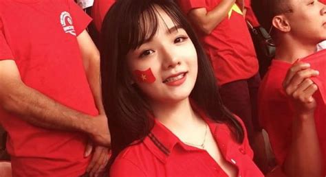 Ng M Nhan S C Hot Girl Vi T C V B Ng G Y S T M Ng X H I H N Qu C