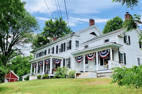 Eclectic Home Tour Farmhouse 1820 Kelly Elko