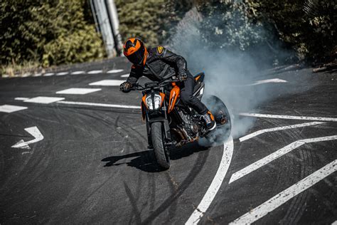 Ktm 790 Duke Gör Comeback