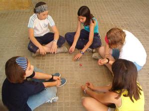 Juegos Tradicionales Con Piedras Juegos Retos Y Competencias Usando