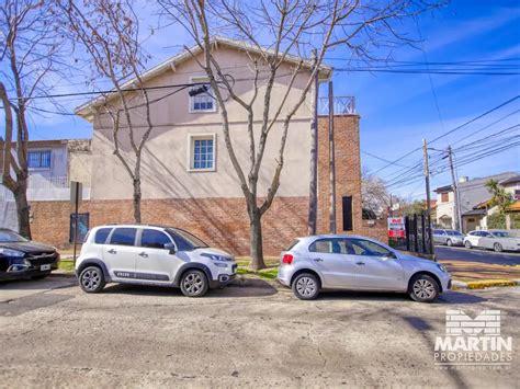 Venta Casa Dormitorios A Os Cochera M D F Sarmiento