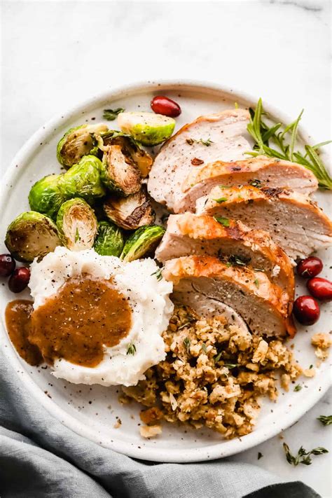 Roasted Turkey Recipe (Tender and Juicy) | The Recipe Critic