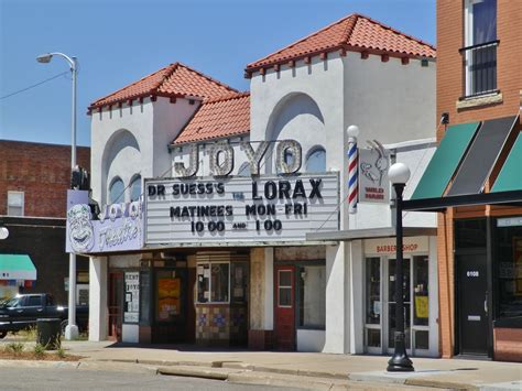 Places To Go, Buildings To See: Joyo Theater - Lincoln, Nebraska