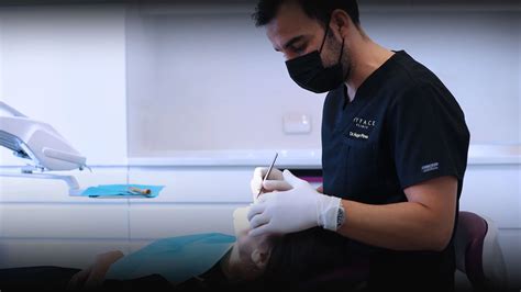 Reabilitação estética oral Implantes dentários e próteses em Lisboa