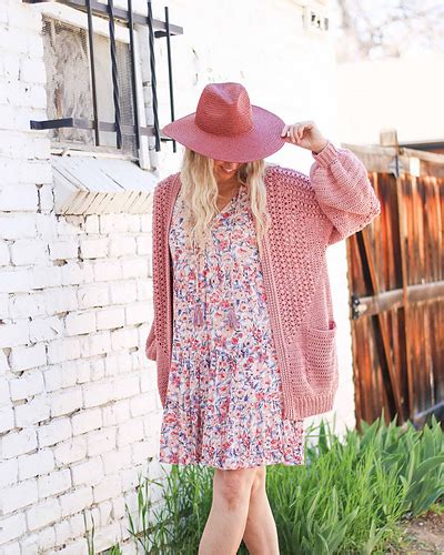 Ravelry The Mezzo Cardigan Pattern By Jess Coppom