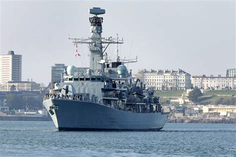 U.K. Frigate Joins Norwegian Navy Ships Guarding North Sea Pipelines ...