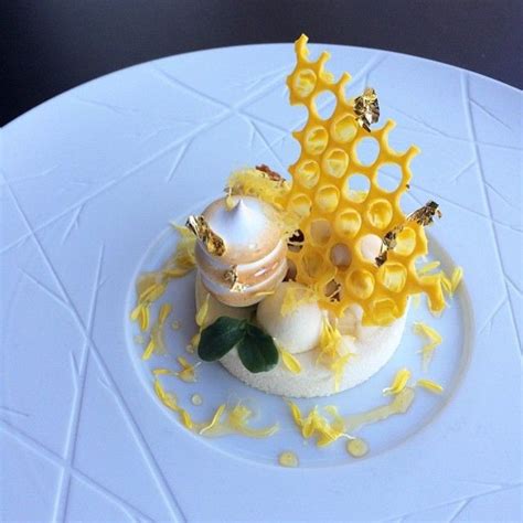 468 best images about Desert Plating Ideas on Pinterest | Meringue, Food presentation and ...