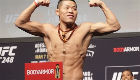 li-jingliang-ufc-248-ceremonial-weigh-ins | MMA Junkie