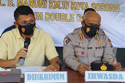 Foto Polisi Buru 12 DPO Kasus Pembunuhan Dan Otak Pembakaran Double O