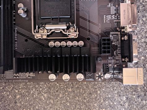 Обзор от покупателя на Материнская плата GIGABYTE GA-B250-FinTech ...