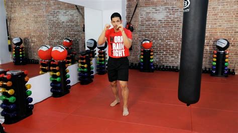 How to Do Stances | Kickboxing Lessons - YouTube