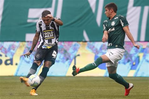 Rafael Navarro Comemora Primeiro Gol Pelo Botafogo No Profissional Os