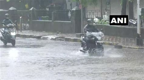 Mumbai Rains मुंबईत आजही मुसळधार पावसाचा अंदाज विमानतळावरील