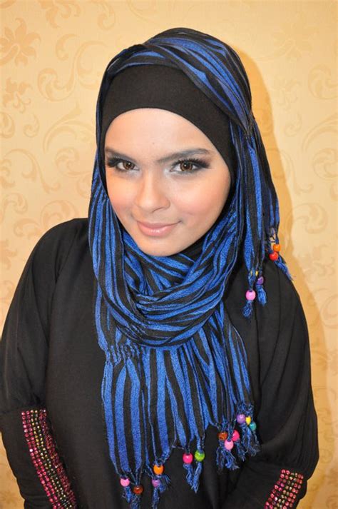 Muslim Women Fashions: Hijab Fashion Ideas