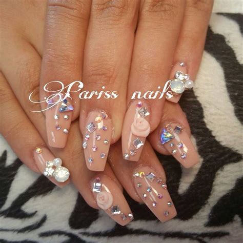 Pin de Lau De Mora en UÑAS MUCHA DECORACION Uñas nude Uñas Disenos