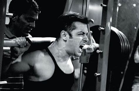 Salman Khan Workout Schedule, Diet and Bodybuilding Tips