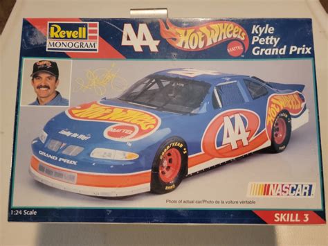 Revell Monogram Hot Wheels Kyle Petty Grand Prix Sealed NASCAR