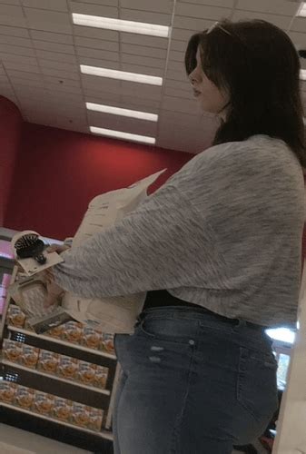 Innocent Teen Mega PAWG Unreal Natural Ass Praying I See Her Again Tight Jeans Forum