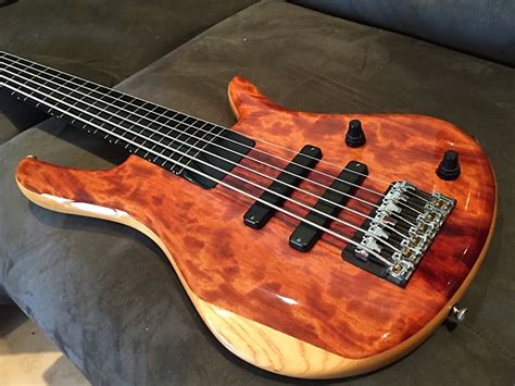 Zon Sonus Custom Fretless 6 String Bass Reverb