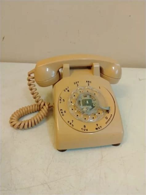 VINTAGE STROMBERG CARLSON Rotary Desk Top Telephone WORKS Beige 23 64