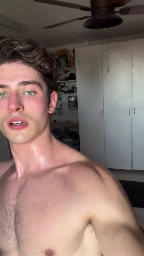 Handsome Model Twunk Not Nude Thisvid