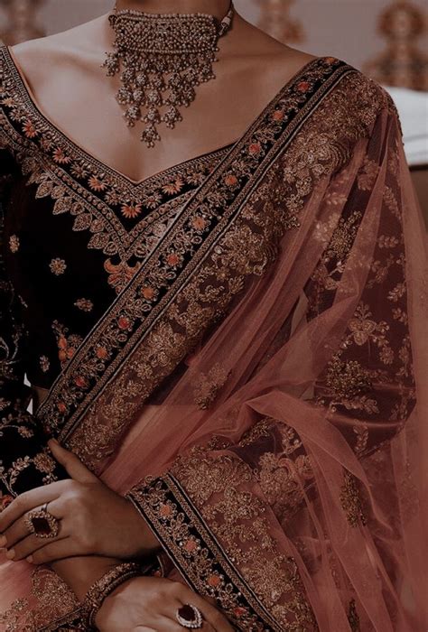 Pin By Hiba On Aesthetic Desi Indian Bridal Outfits Indian Fashion