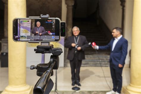 Encuentro Con Los Medios De Comunicaci N Di Cesis De C Rdoba