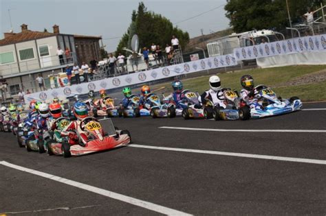 Pubblicato Il Calendario Del Campionato Italiano Csai Karting 2014