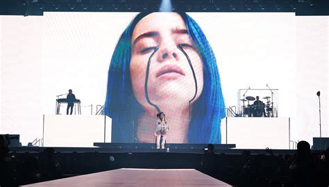 Billie Eilishs World Tour Is Finally Here And She Looks Happier Than