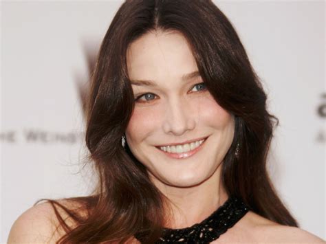 Promise Of Naked Pictures Of Carla Bruni Was Used As Bait To Break Into