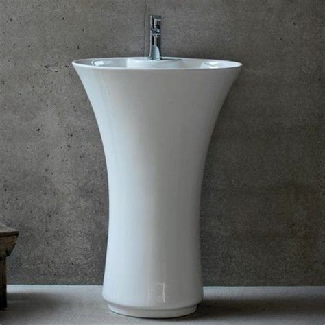 Ceramic Pedestal Bathroom Wash Basin At Rs 2000 In Hisar Id 15874320791