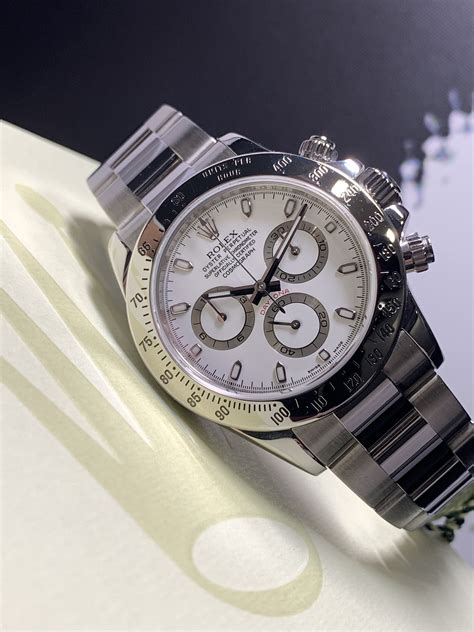 ROLEX DAYTONA 116520 WHITE DIAL STAINLESS STEEL - Carr Watches