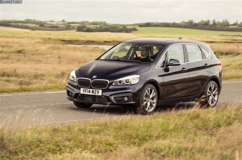 Bmw 2er Active Tourer Neue Fotos In Imperialblau Mit Luxury Line