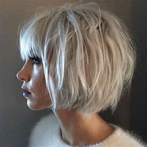 Layered Short Hair Styles With Bangs