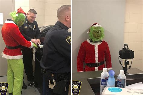 Police In Dracut Ma Arrested The Grinch And Saved Christmas