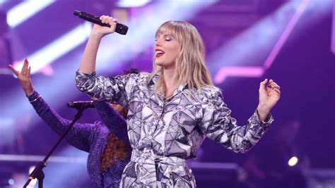 Taylor Swift To Debut New 'CATS' Song 'Beautiful Ghosts' On November 15 ...