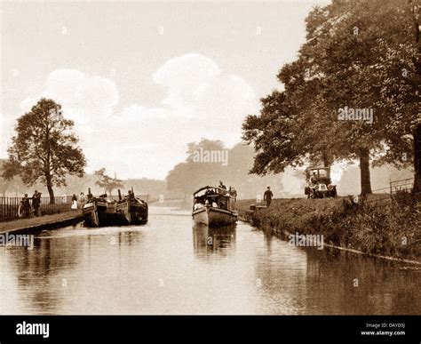 Worsley Lord Ellesmere S Barge On The Bridgewater Canal Victorian