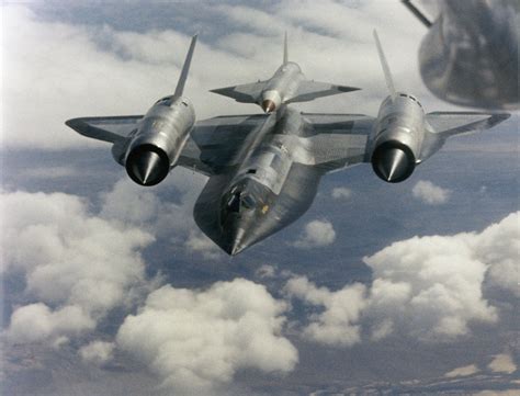 Rare Photos Of The Sr 71 Blackbird Show Its Amazing History