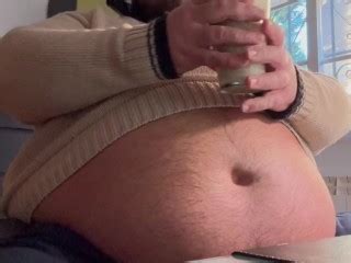 用一包饼干塞满自己 Pornhub Gay